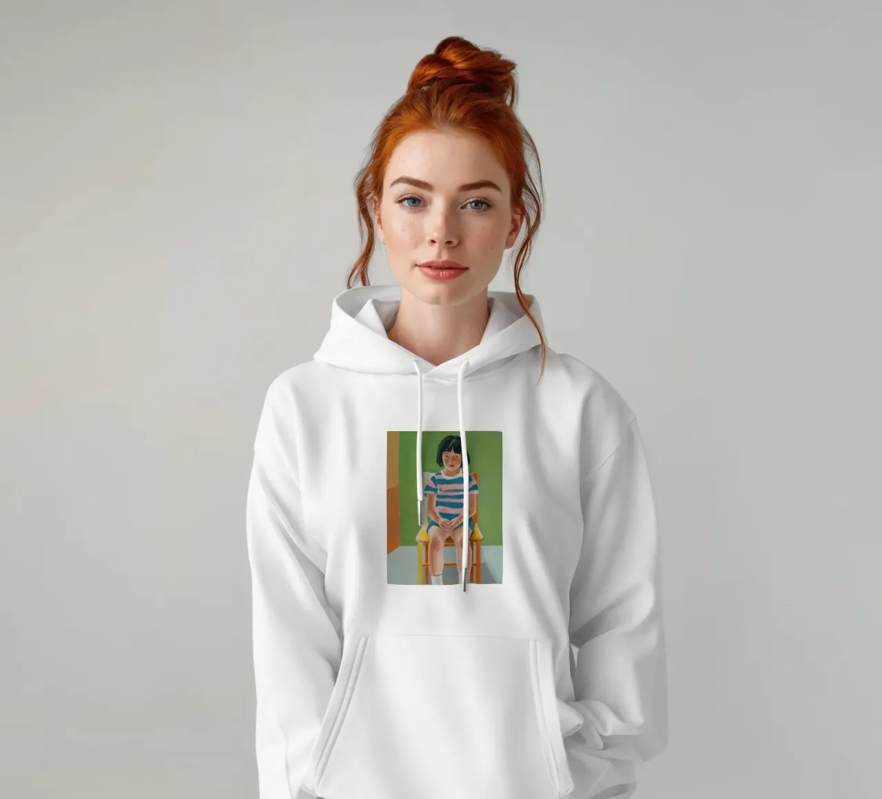 Ragazza su una sedia felpa con cappuccio da Ink Pulse