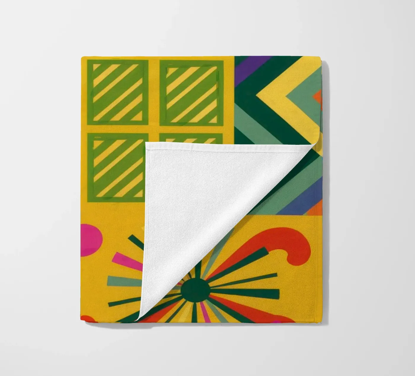 Patchwork geometrico cromatico telo mare da Prism Ritual