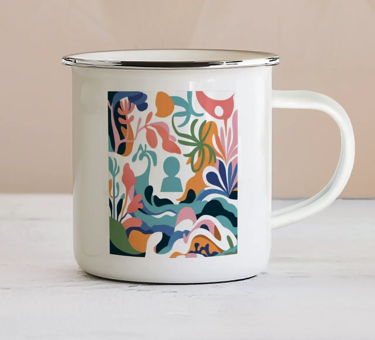 Un medley di forme tazza in smalto da Ink Pulse