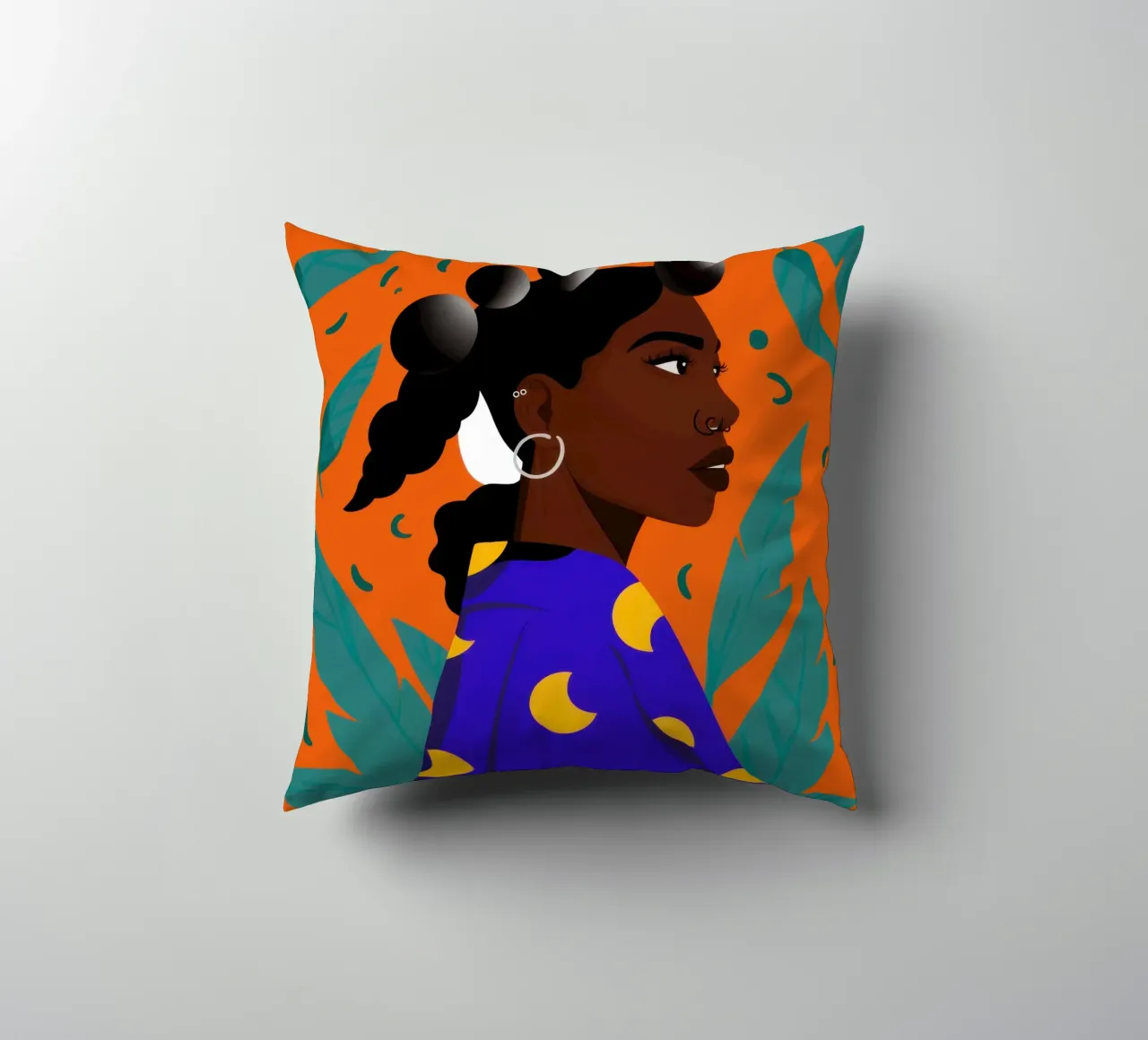 Saffron Serene Gaze cuscino da Prism Ritual