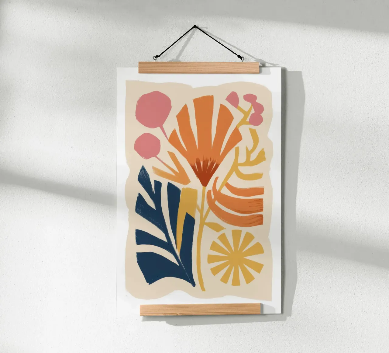 Fiore minimalista baciato dal sole poster con telaio in alluminio da Ink Pulse