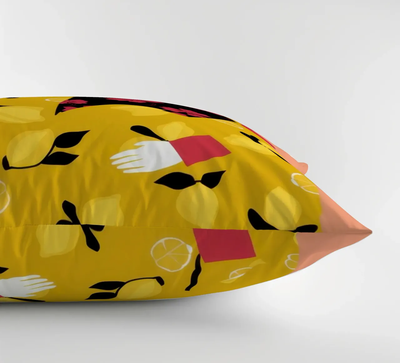 Béret dans un manteau jaune coussin de Flock Reverie