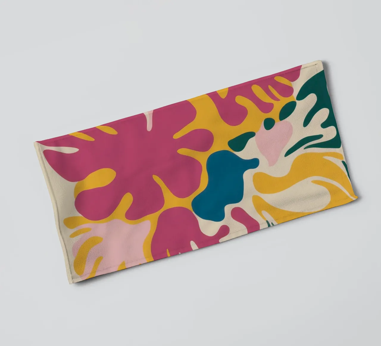 Chromatische vloeistofvormen badhanddoek van Prism Ritual