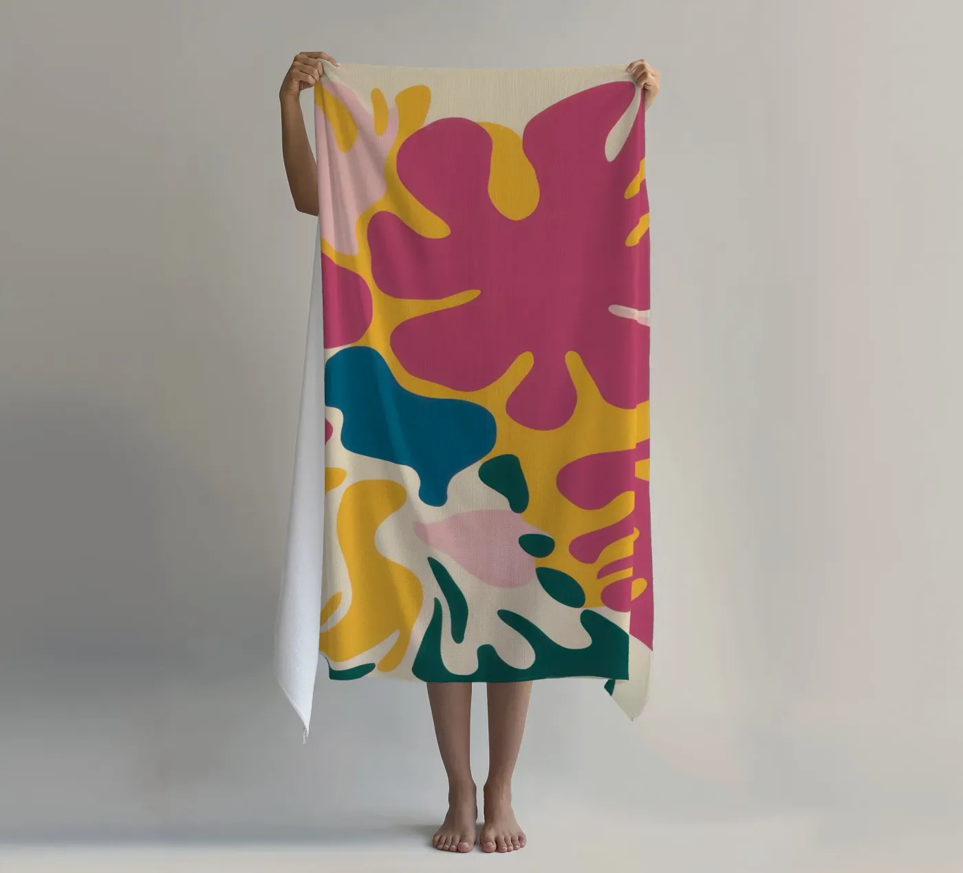 Forme fluide cromatiche telo mare da Prism Ritual