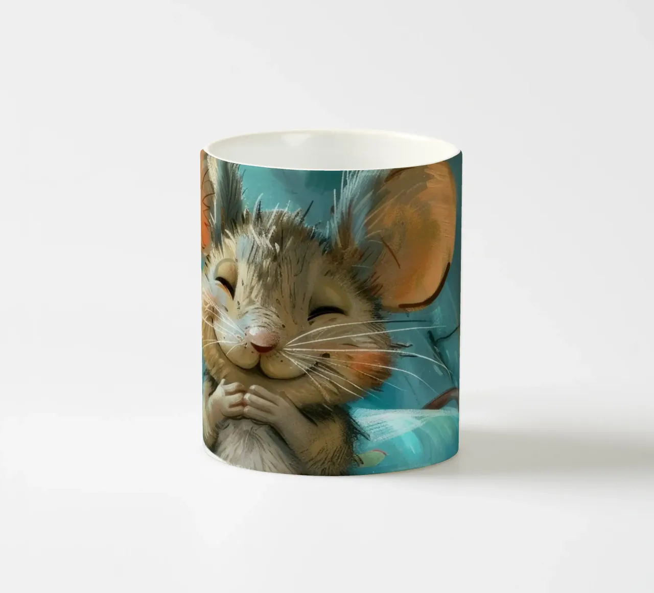 Souris heureuse se reposant dans un lit avec une couverture chaude dans une chambre confortable mug en céramique de DesignDoodle