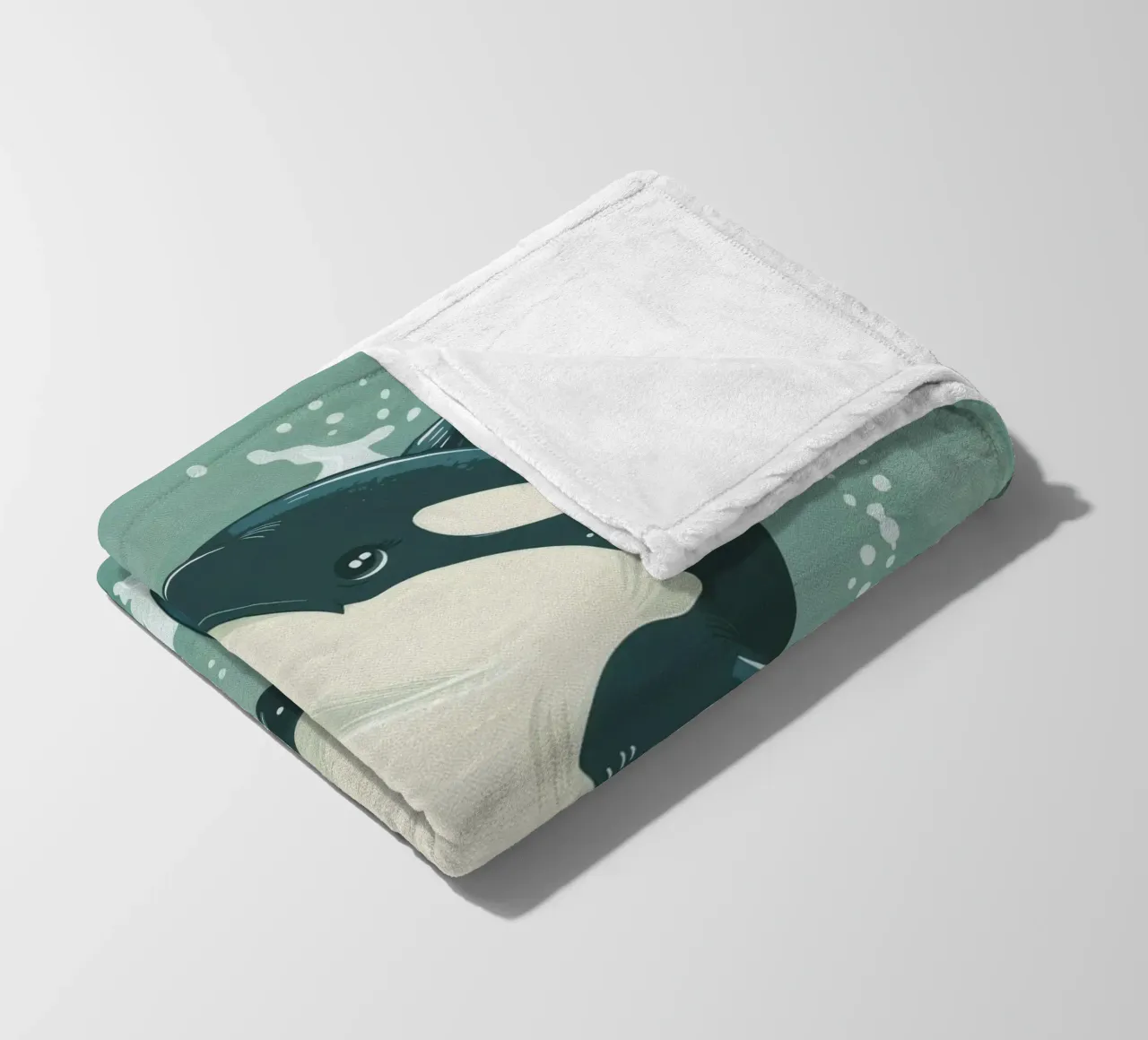 Orca che fa breccia giocosamente nell'acqua dell'oceano coperta in pile da DesignDoodle