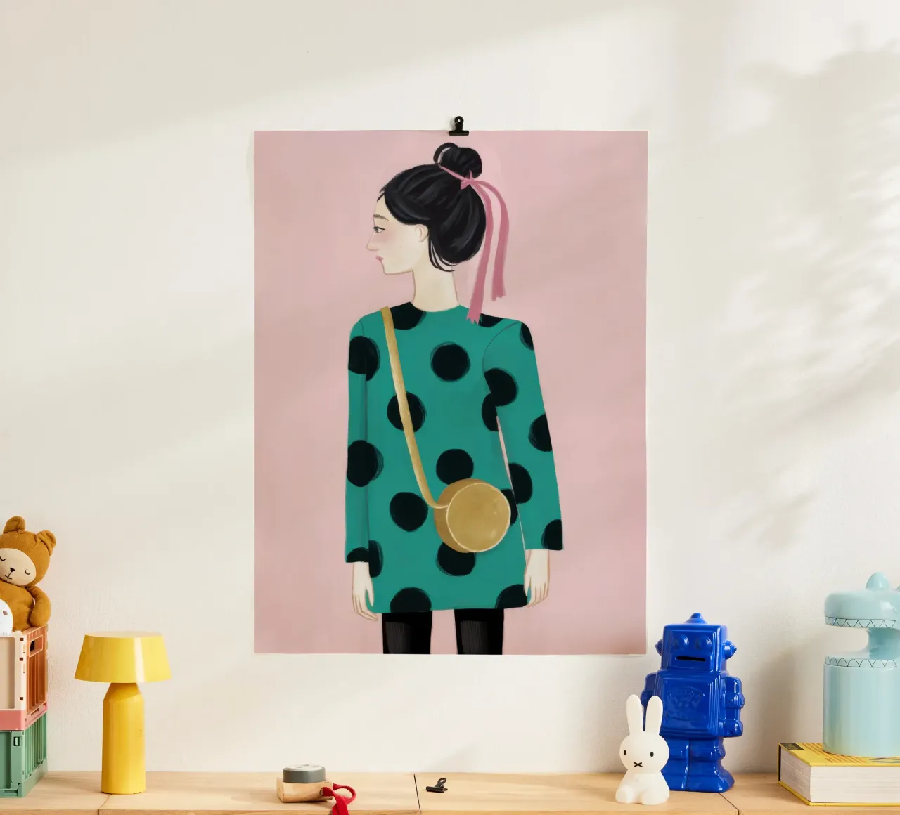 Smaragdfarbener Polka Dot Poise Poster mit Aluminium Rahmen von Giant Foxs