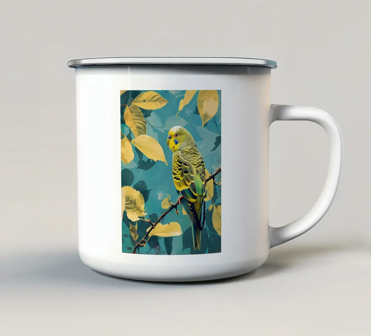 Colorato pappagallino appollaiato su un ramo tra le foglie autunnali tazza in smalto da DesignDoodle