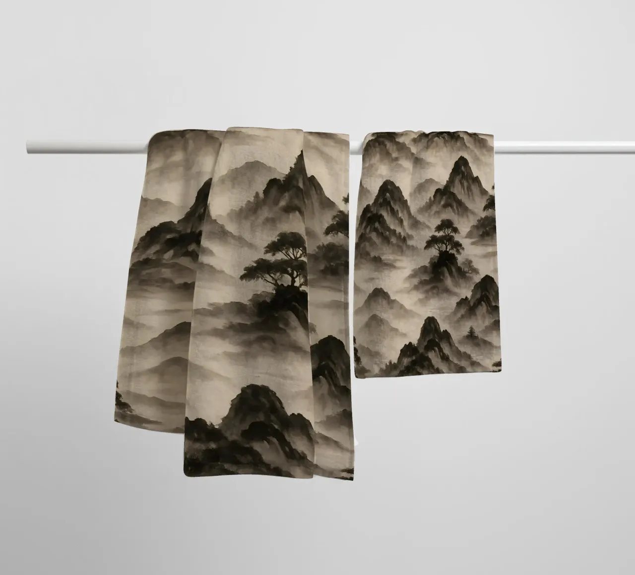 The Mountains asciugamano da bagno da Sunflower Soul Studio