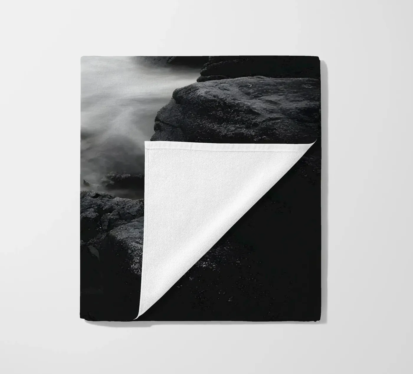 Ocean Waves strandhanddoek van Mononoir