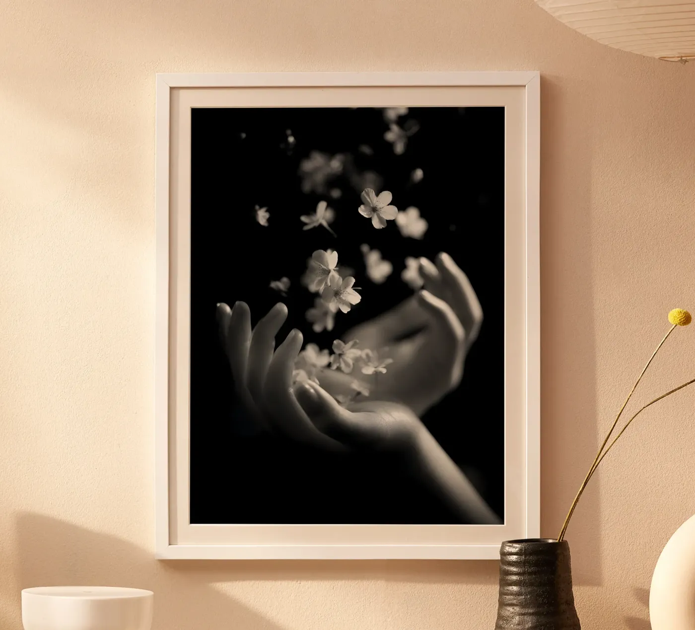 Hold On poster da Mononoir