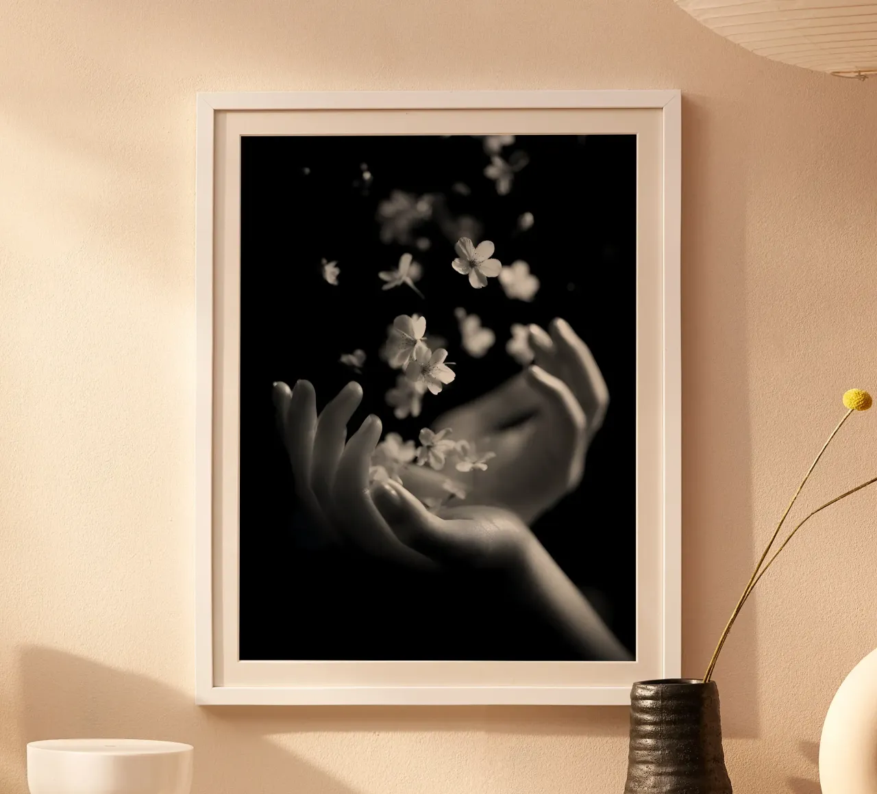 Hold On poster da Mononoir