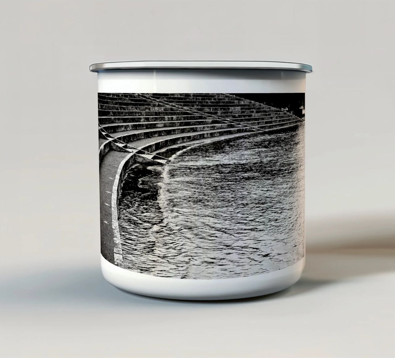 The Floods Part I tazza in smalto da Anja Hebrank Photography