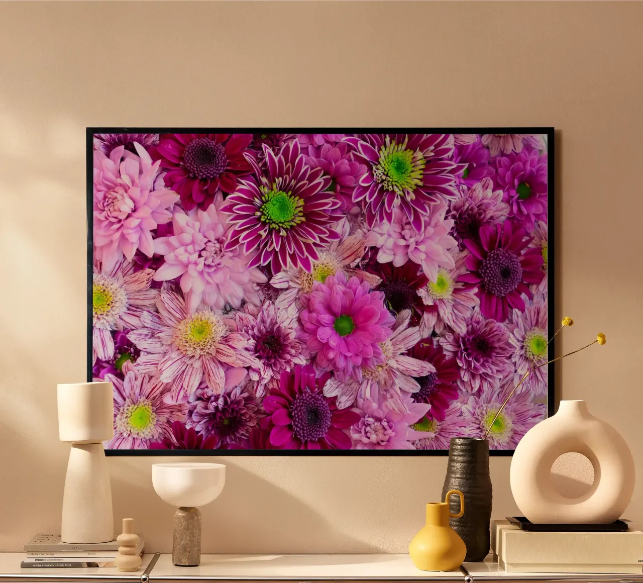 Blush e seta poster con telaio in legno da PhotoVibe Decor
