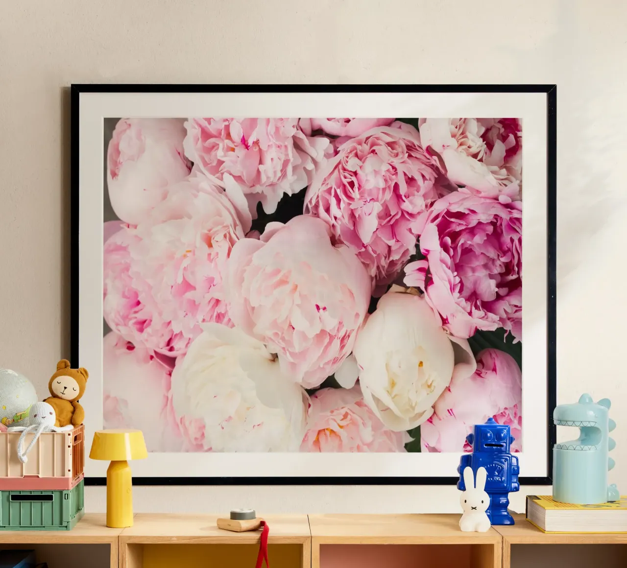 Blush e seta poster con telaio in plastica da PhotoVibe Decor