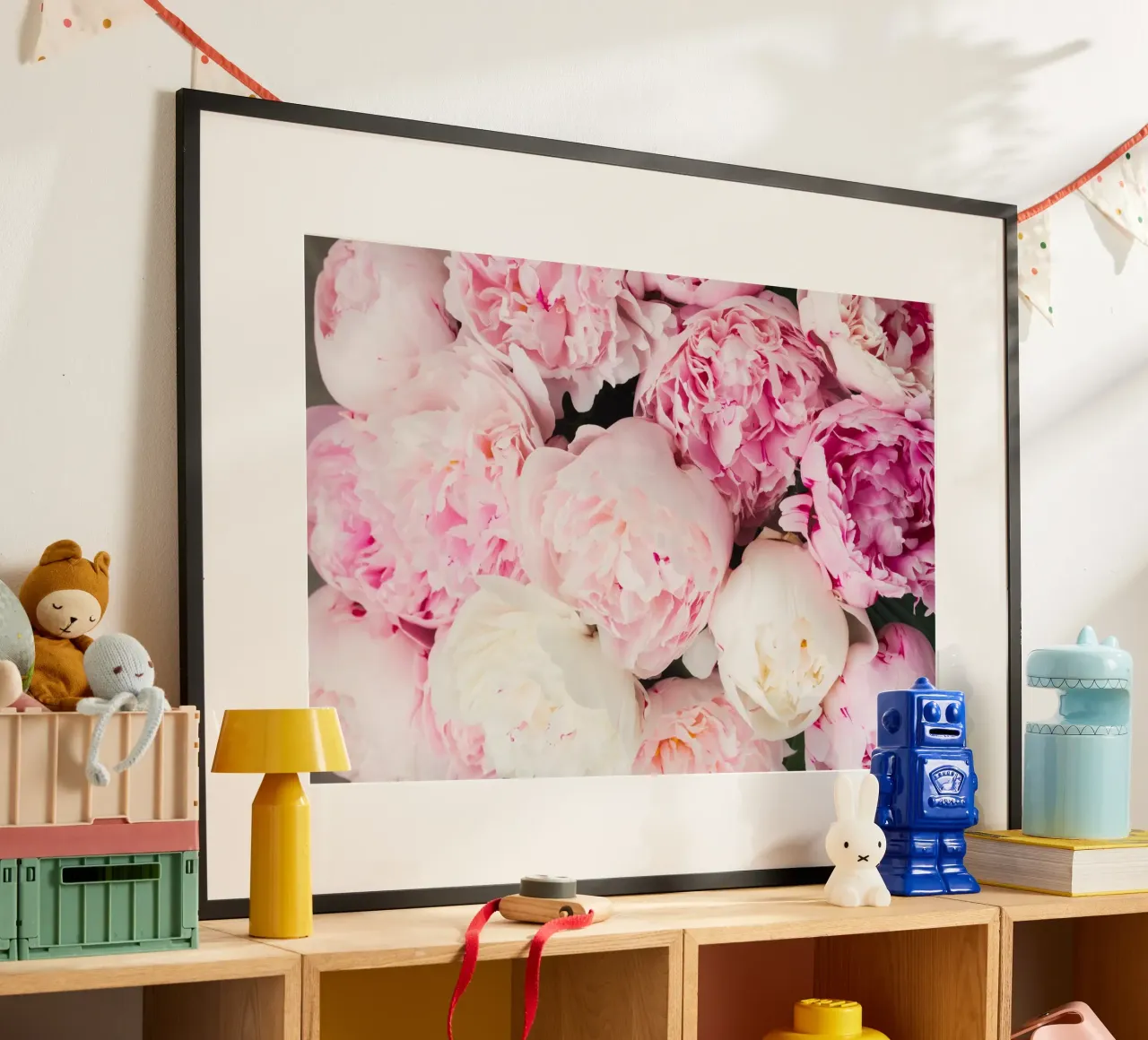 Blush e seta poster con telaio in plastica da PhotoVibe Decor