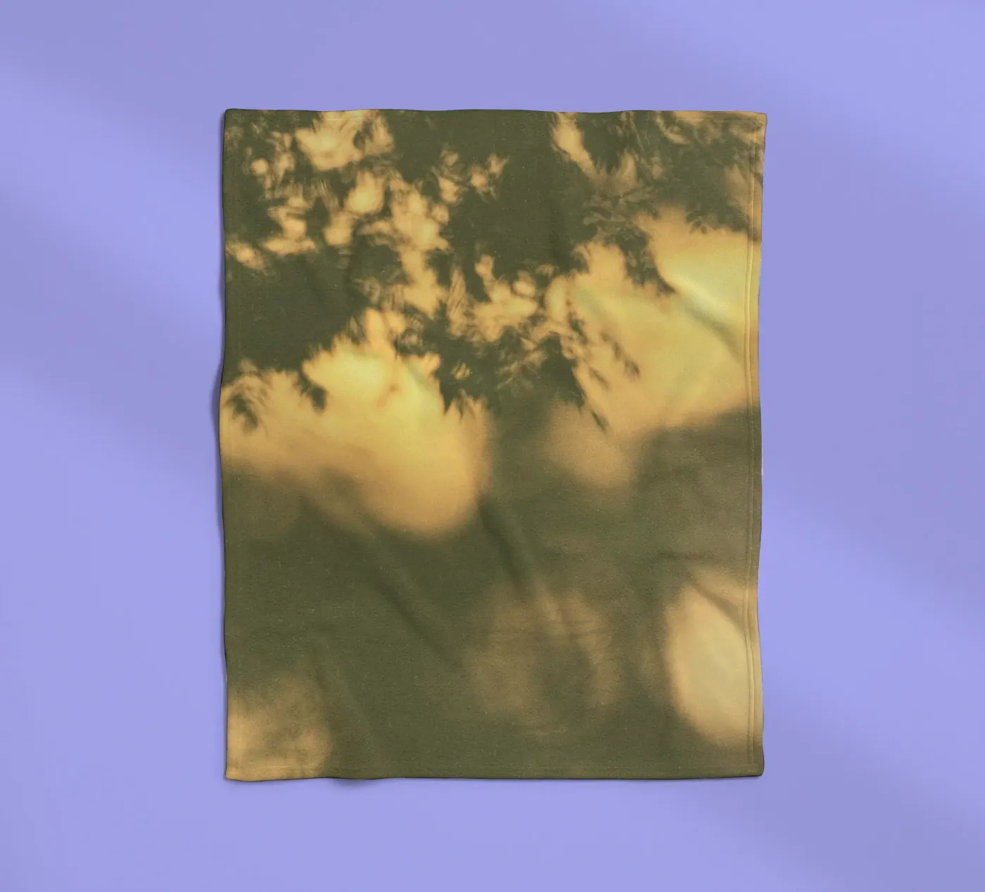 blurred vegetation Fleecedecke von twillight