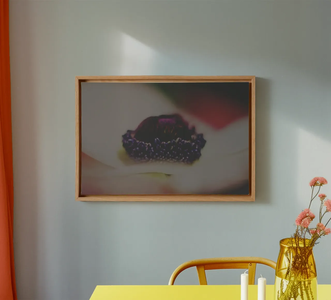 Gedempte bloemen canvas met Baklijst van PhotoVibe Decor