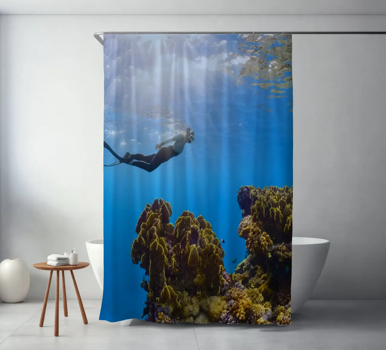 Gerätetaucher unter Wasser Duschvorhang von Earthly Visions