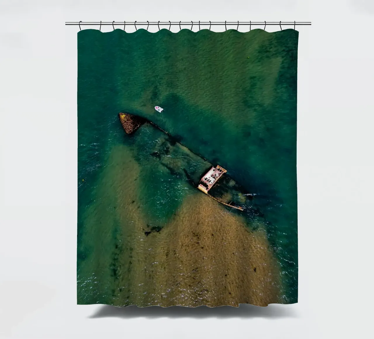 naufragio mare tenda da doccia da Earthly Visions