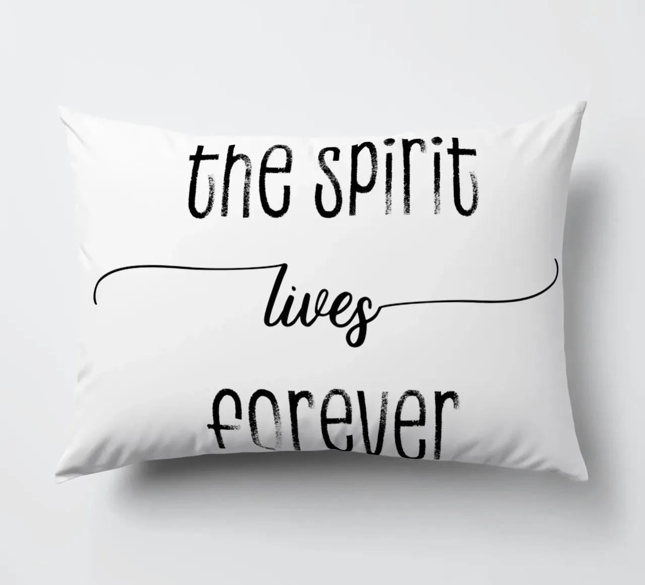 TEXT ART The spirit lives forever cuscino da Melanie Viola