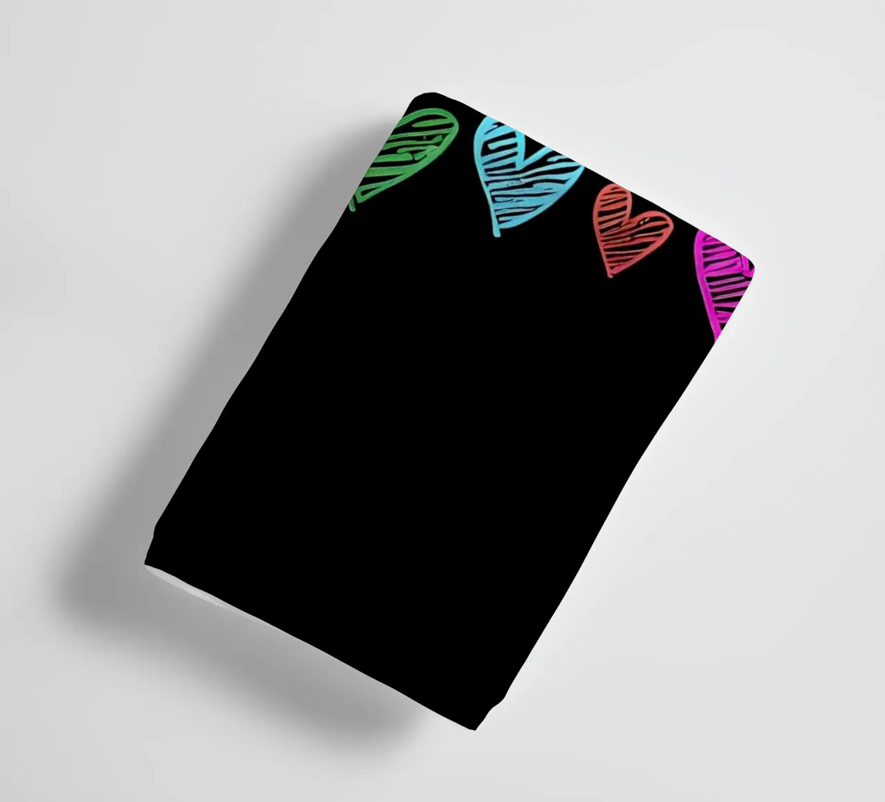 Amore con cuori arcobaleno su nero asciugamano da bagno da 🥝 KIWI STORE