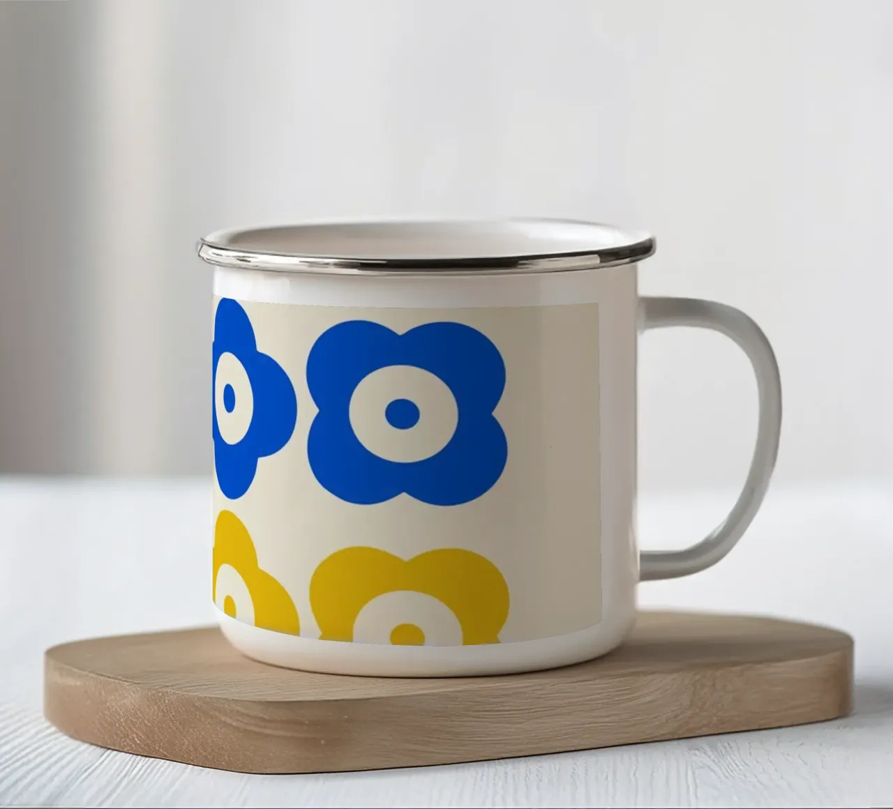 Fiori del Bauhaus 1923 | Stampa d'arte retrò colorata tazza in smalto da Studio Vibe