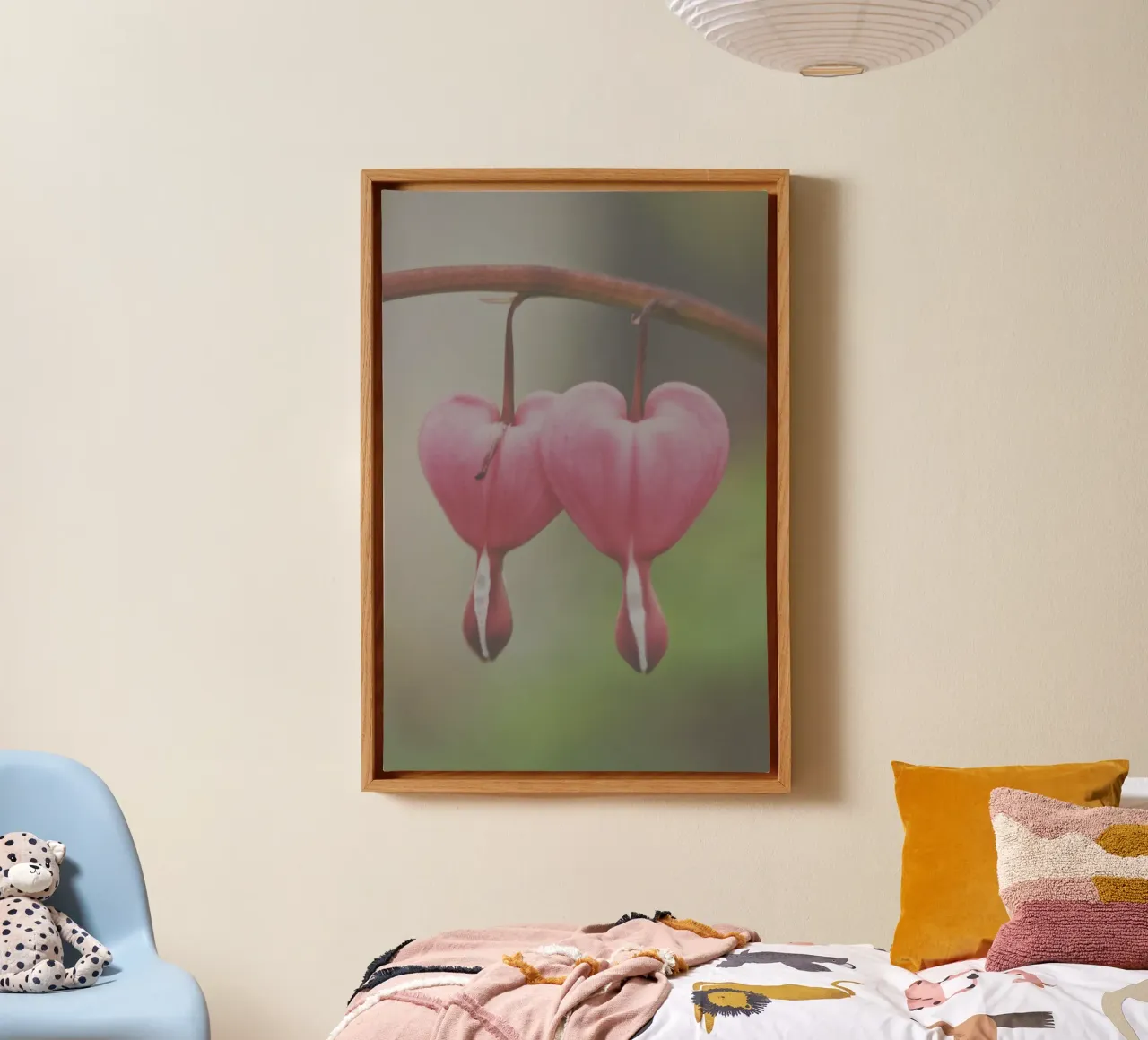 Fiori tenui tela con Cornice a cassetta da PhotoVibe Decor