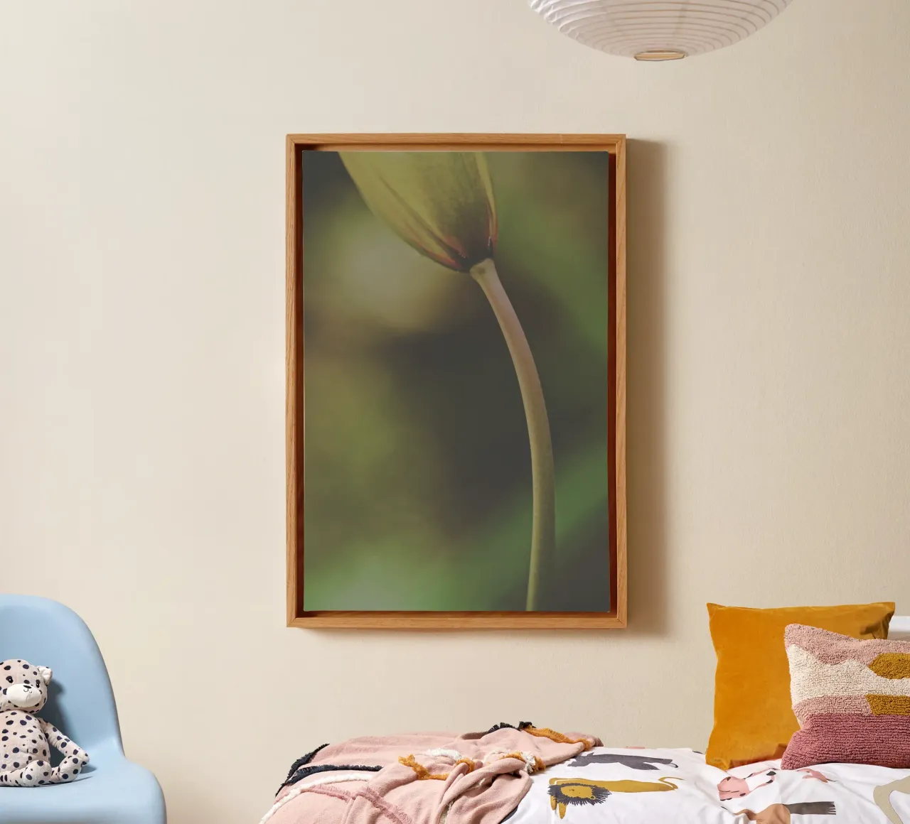 Fiori tenui tela con Cornice a cassetta da PhotoVibe Decor