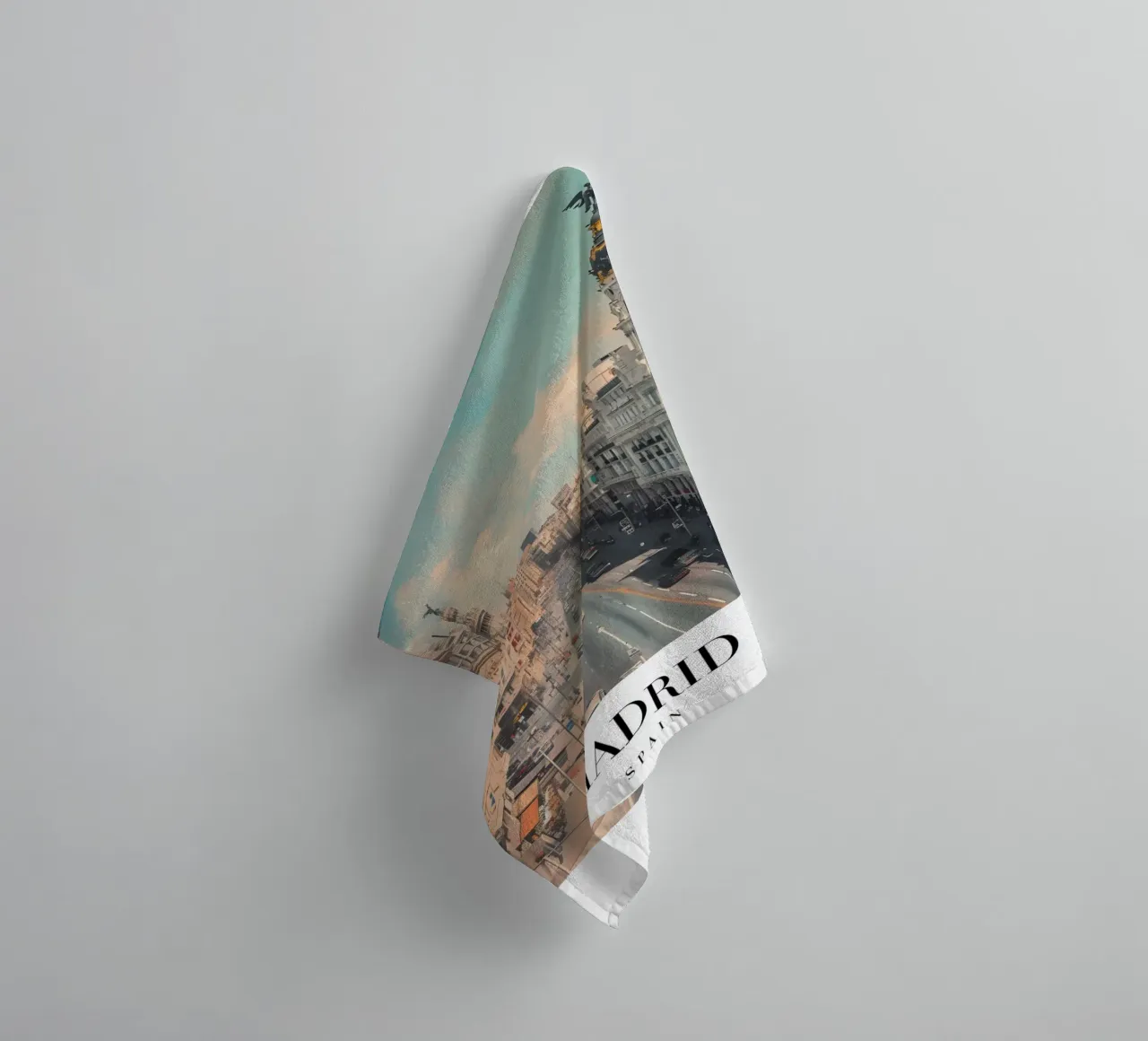 Madrid Spain Gran Via Skyline - Urban Architecture Print serviette de bain de homdeco