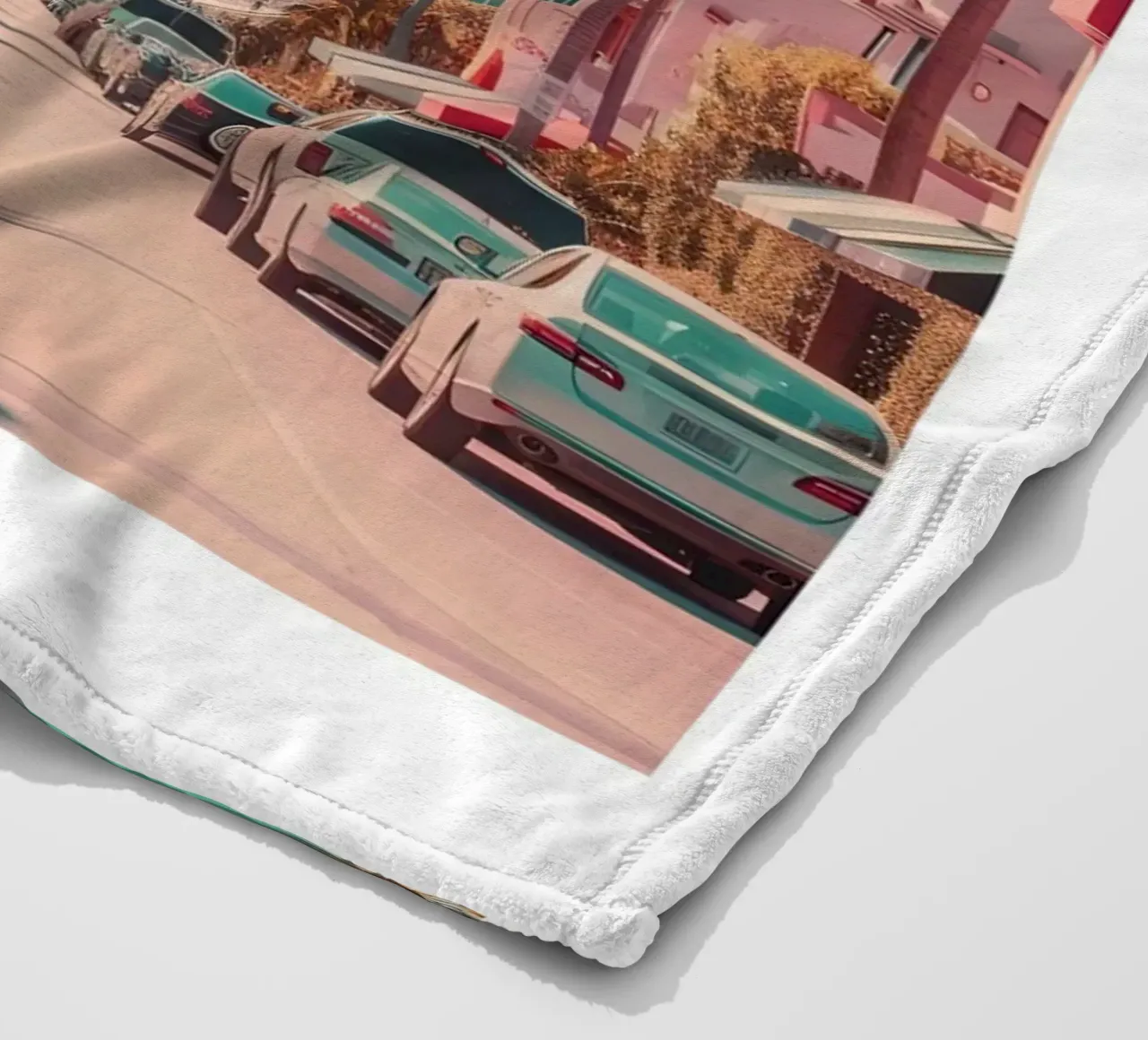 Miami Beach Ocean Drive - Art Deco Palm Trees Druck Fleecedecke von homdeco