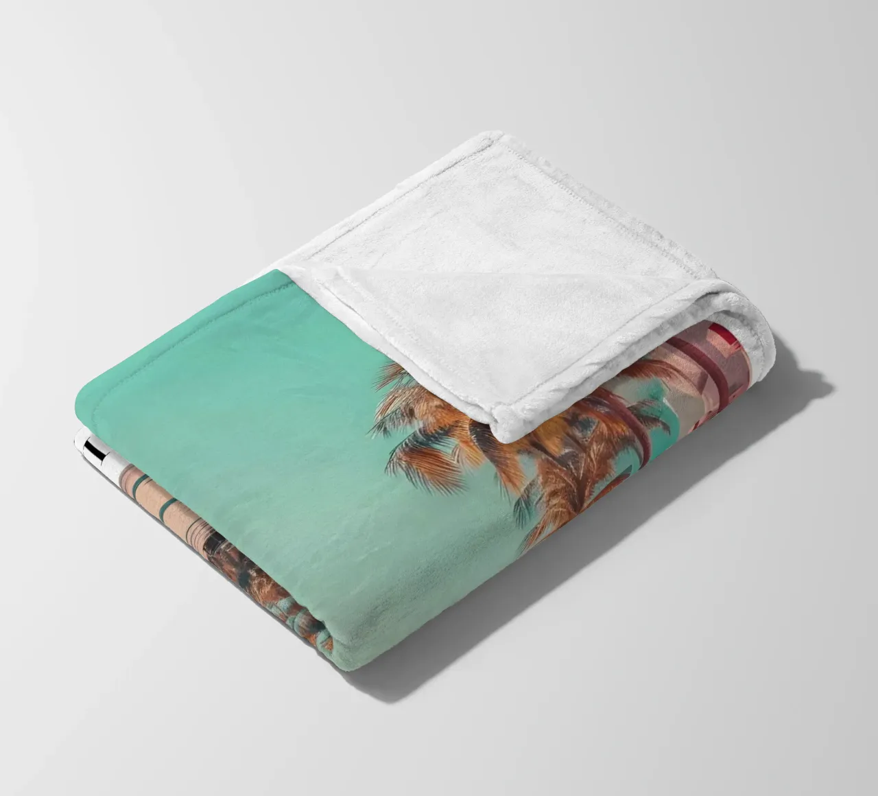 Miami Beach Ocean Drive - Art Deco Palm Trees Druck Fleecedecke von homdeco