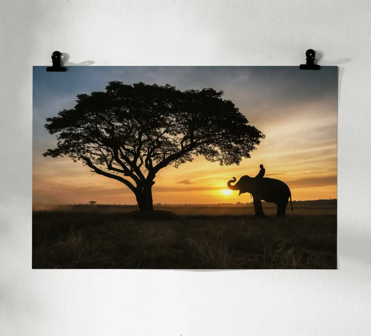 Elefant in der Abenddämmerung Hahnemühle von PhotoVibe Decor