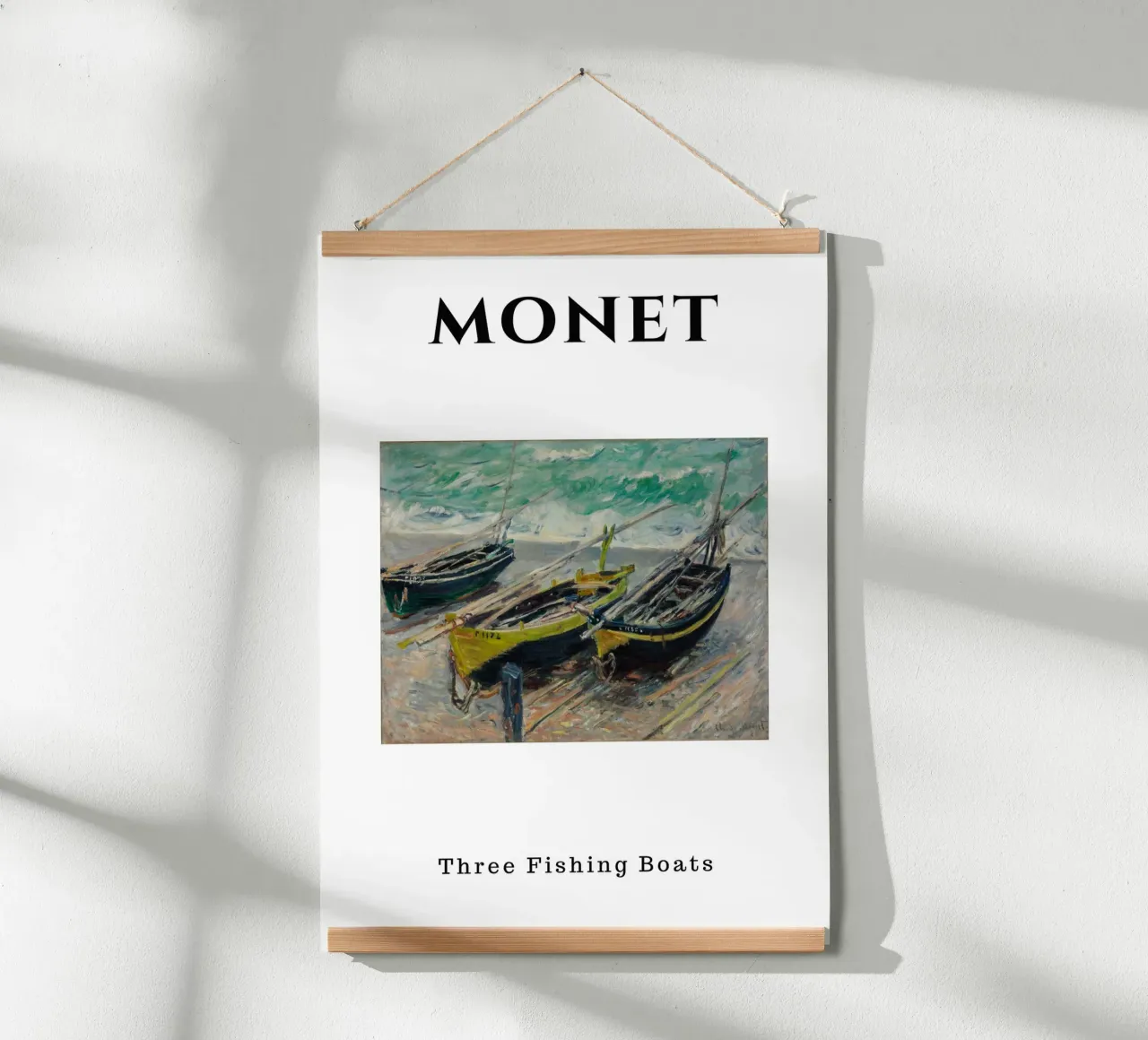 Die drei Fischerboote von Monet - Dynamische impressionistische Meereslandschaft Poster mit Kunststoffrahmen von homdeco