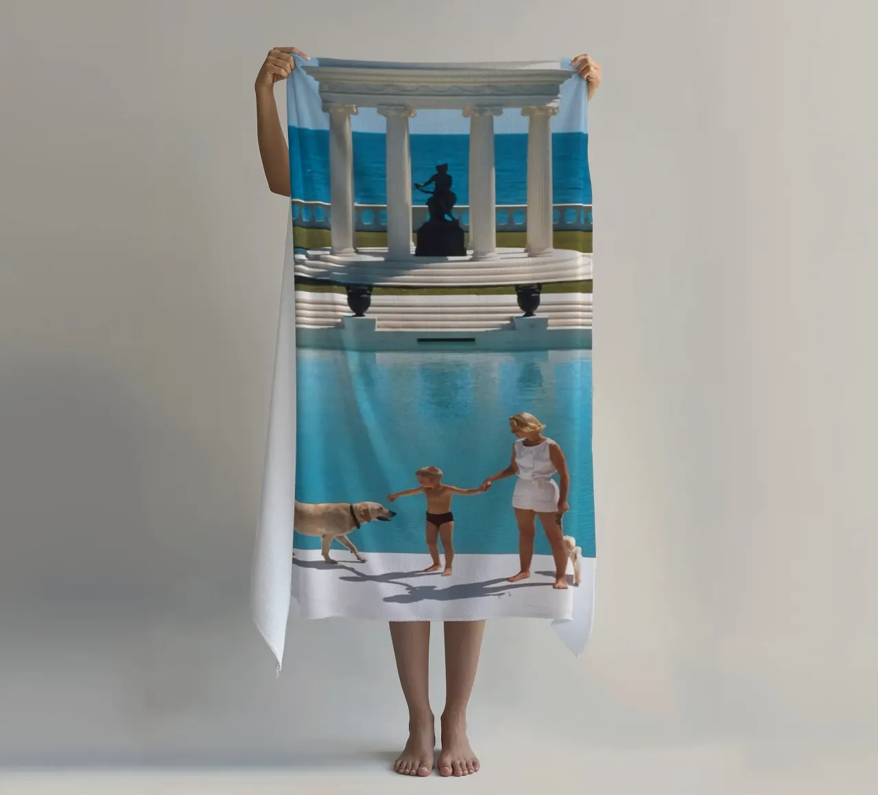 Standing on the edge of the pool - Slim Aarons beach towel by COMEBACKSHOP