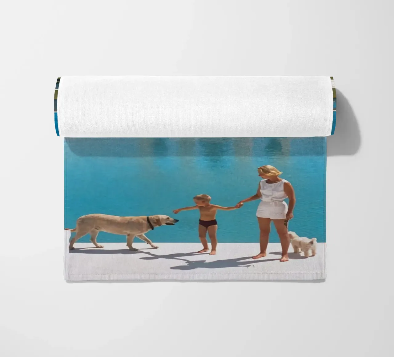 Standing on the edge of the pool - Slim Aarons beach towel by COMEBACKSHOP