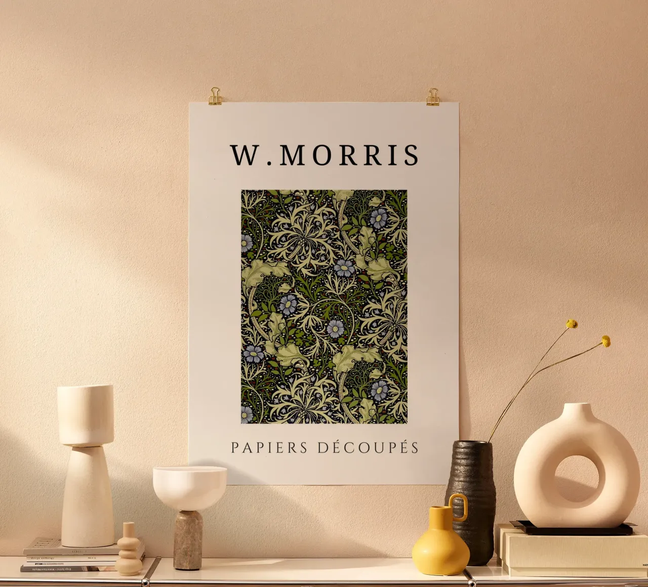 W. Morris Cut Papers: Motivo floreale caprifoglio e tulipano poster con telaio in alluminio da homdeco