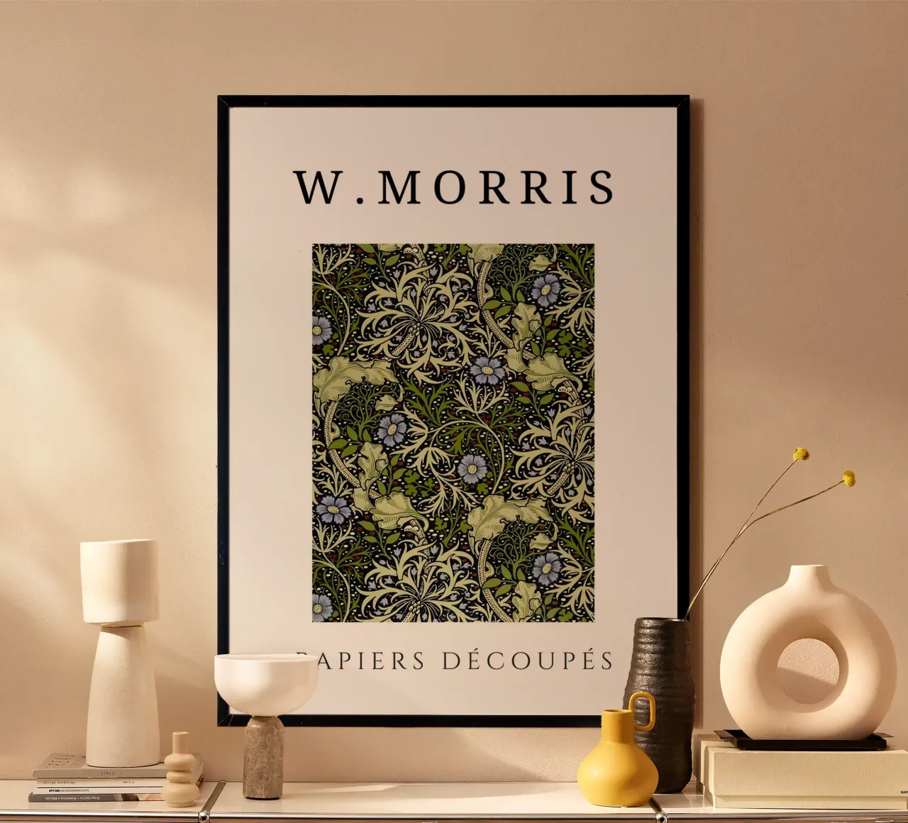 W. Morris Cut Papers: Motivo floreale caprifoglio e tulipano poster con telaio in alluminio da homdeco
