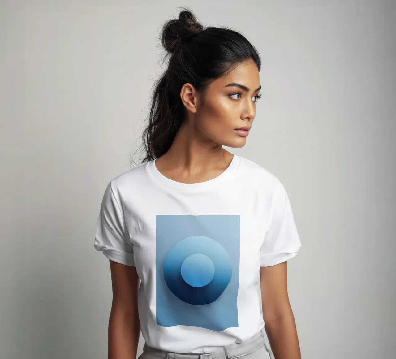 Focus blauw - Abstracte 3D-cirkel in blauw met kleurverloop t-shirt van RB-Digital-Paintings