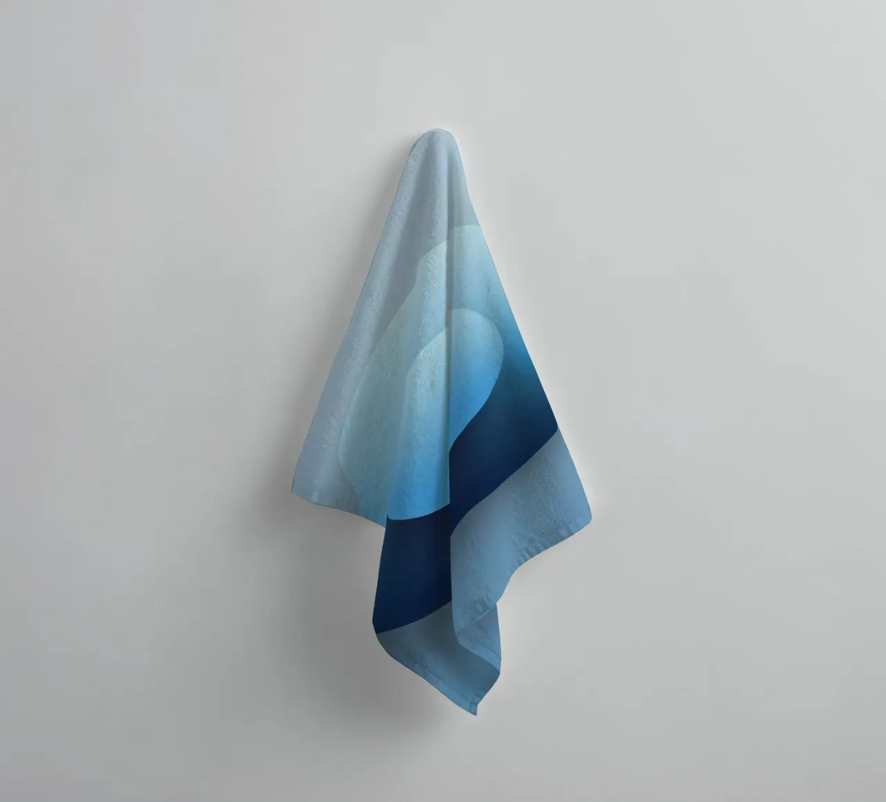 Focus blauw - Abstracte 3D-cirkel in blauw met kleurverloop badhanddoek van RB-Digital-Paintings