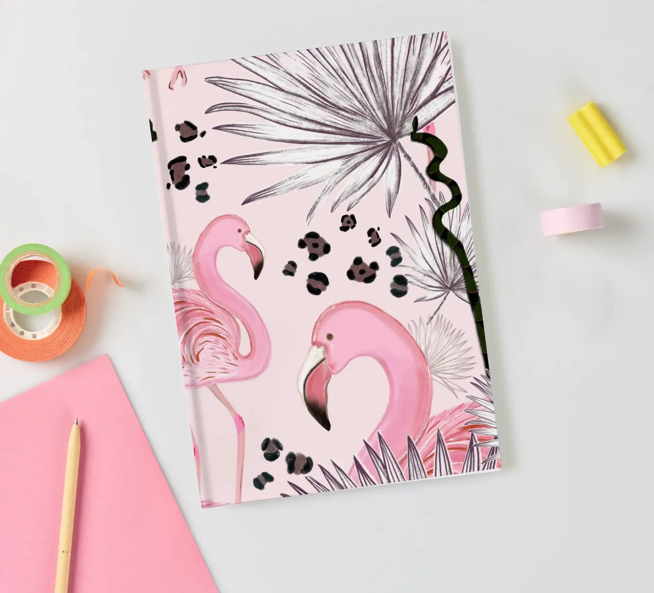 Flamingos mit Leopardenmuster Notizbuch von gulsengunel