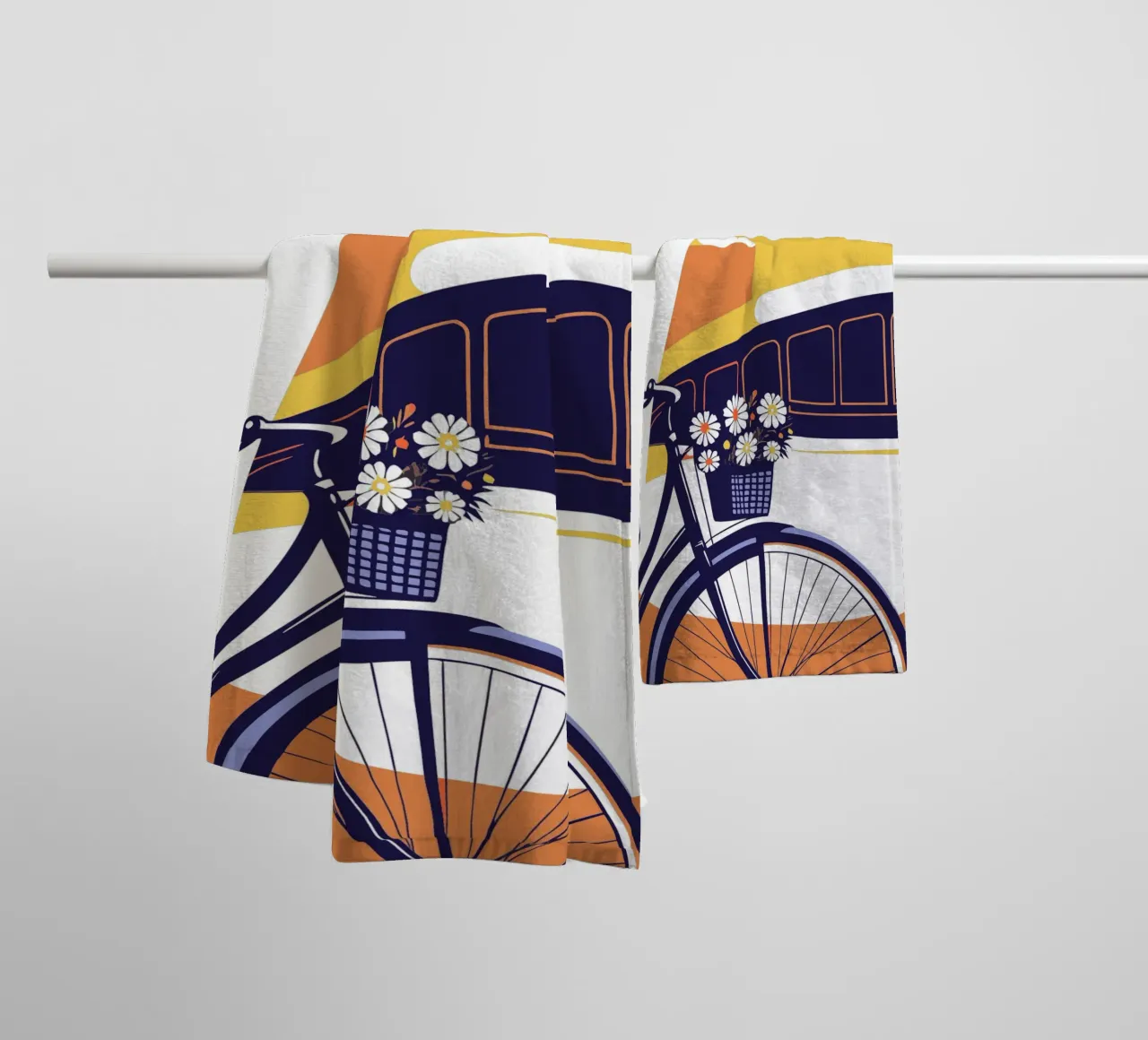 Biciclette e fiori asciugamano da bagno da STORE PRESENCE