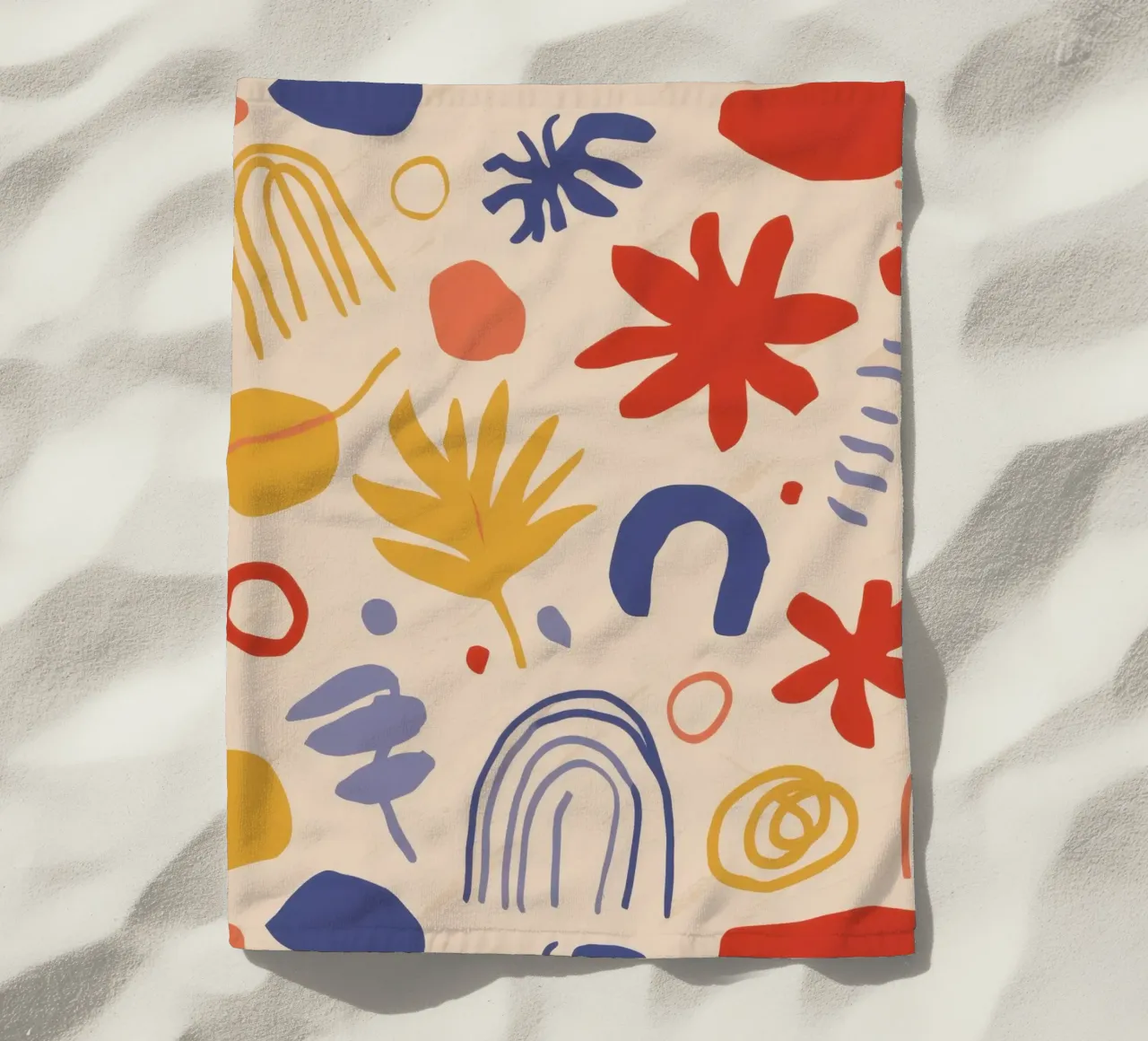 Vreugdevolle abstracte dans strandhanddoek van Prism Ritual