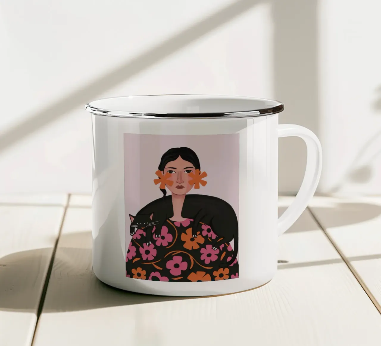 Il suo familiare floreale tazza in smalto da Mythy Brush