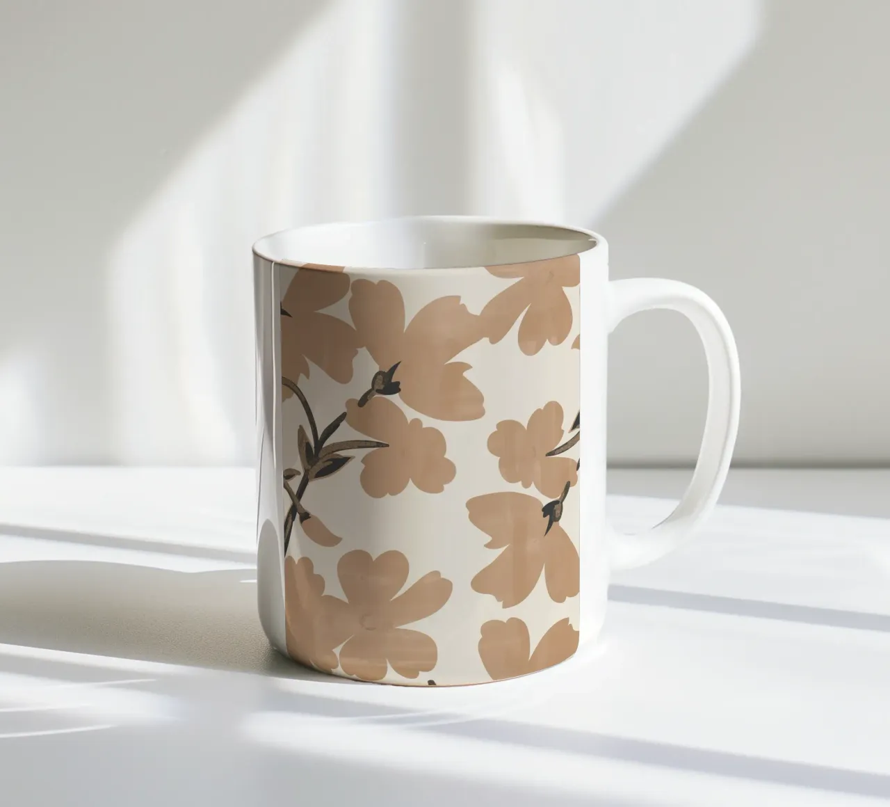 Fiori beige tazza in ceramica da ThingDesign