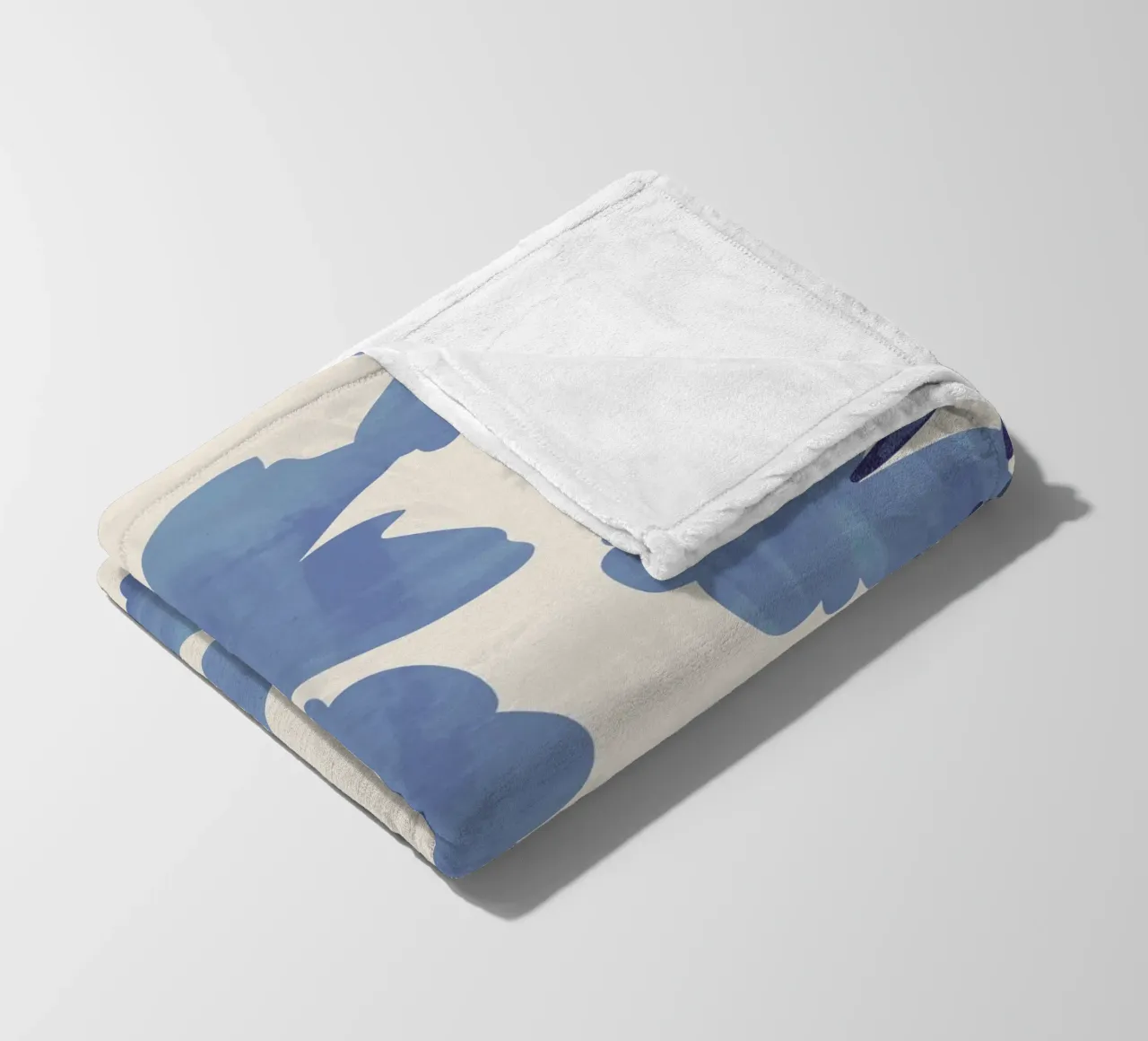 Hellblaue Blumen Fleecedecke von ThingDesign