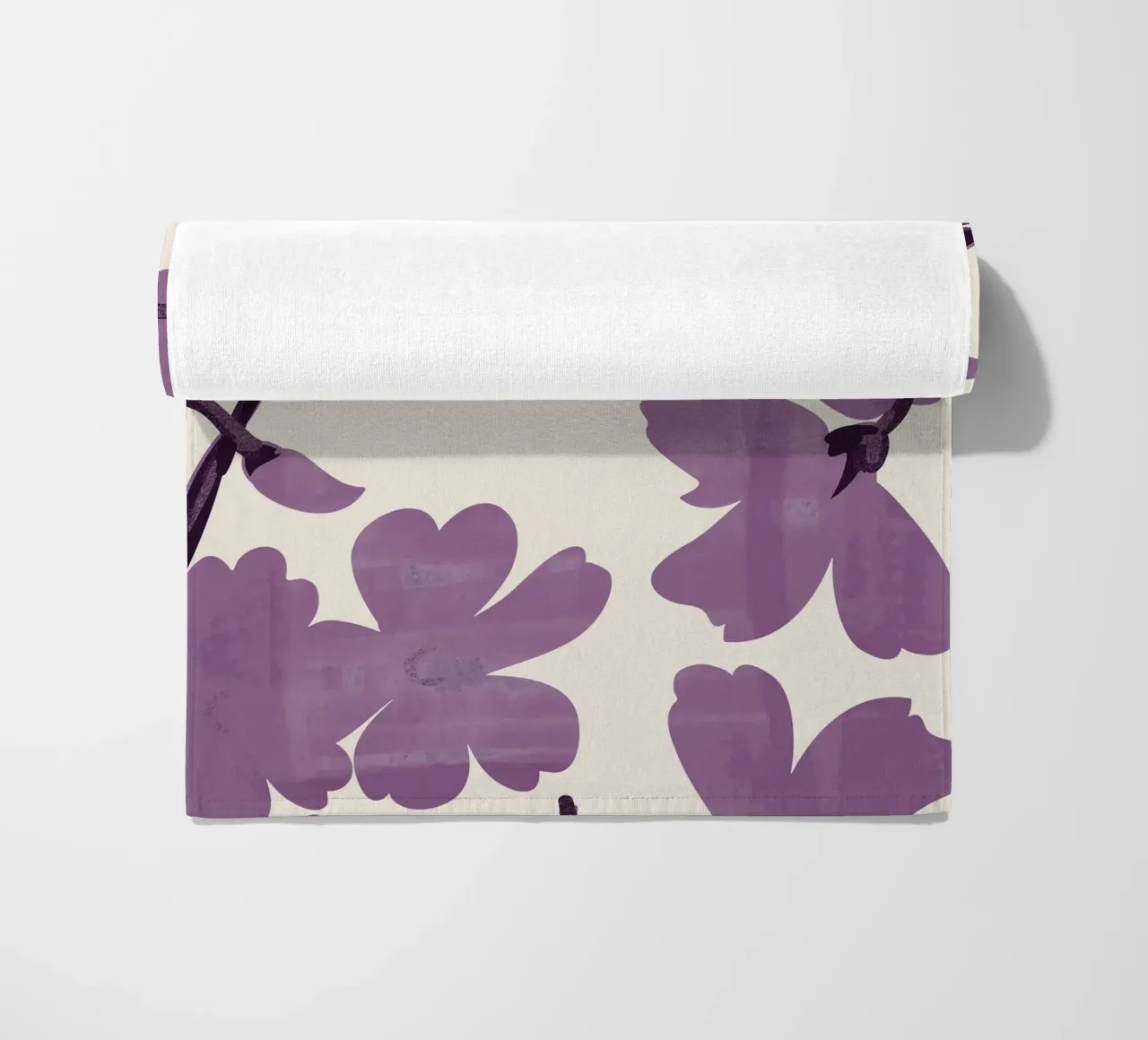 Fiori viola telo mare da ThingDesign