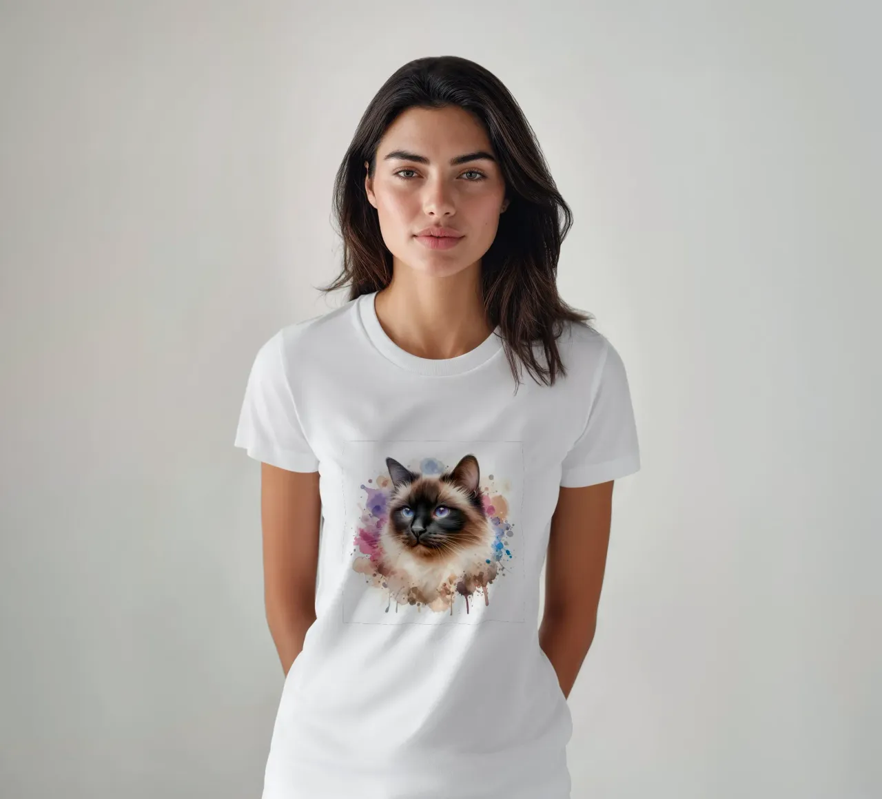Ritratto ad acquerello di un gatto siamese t-shirt da 🥝 KIWI STORE