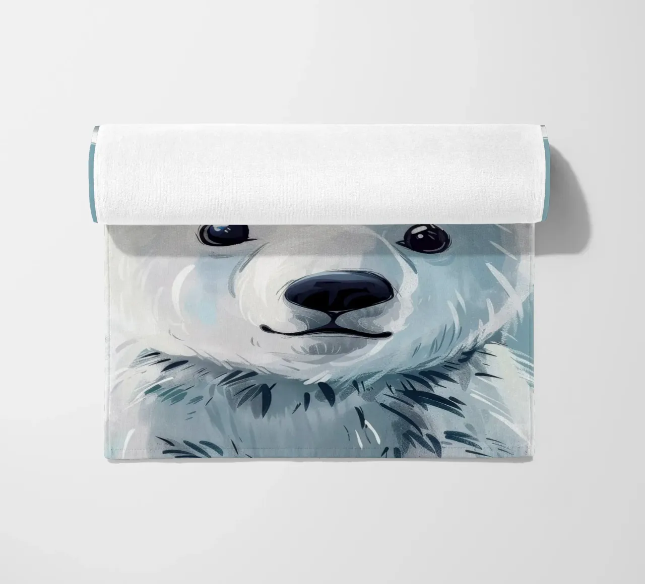 Carino cucciolo di orso polare con espressione giocosa e pelliccia soffice telo mare da DesignDoodle