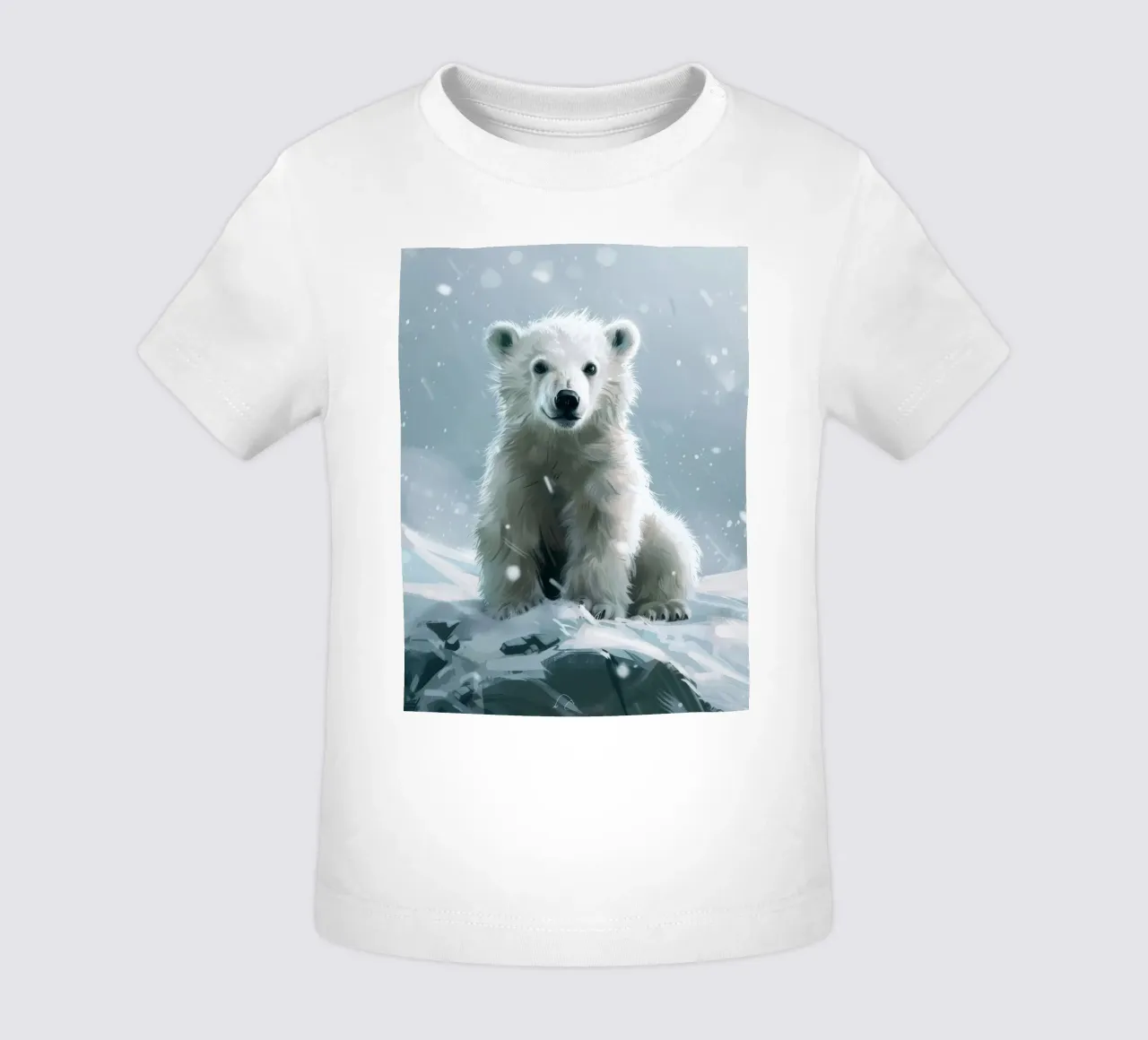 Cucciolo di orso polare seduto su un paesaggio innevato con neve cadente maglietta neonato da DesignDoodle